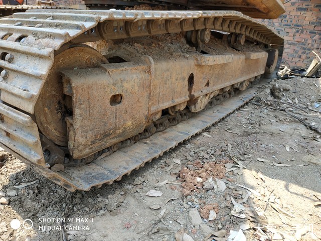 雷沃重工 FR220-7 挖掘机